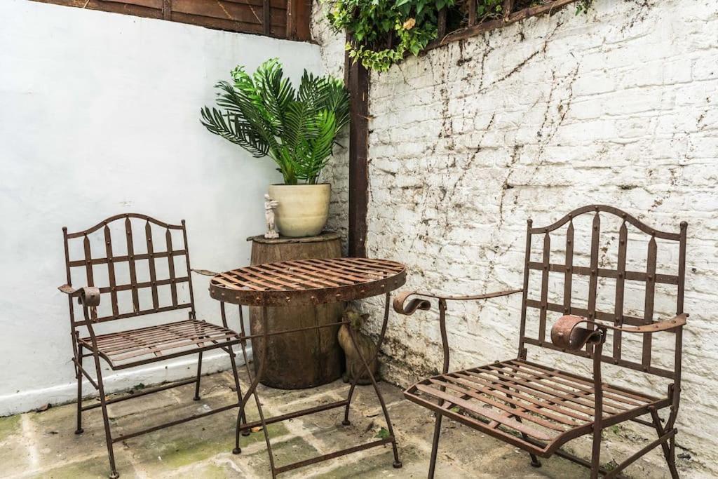 Spacious Beautiful Just-renovated Flat With Patio - Chelsea Appartamento